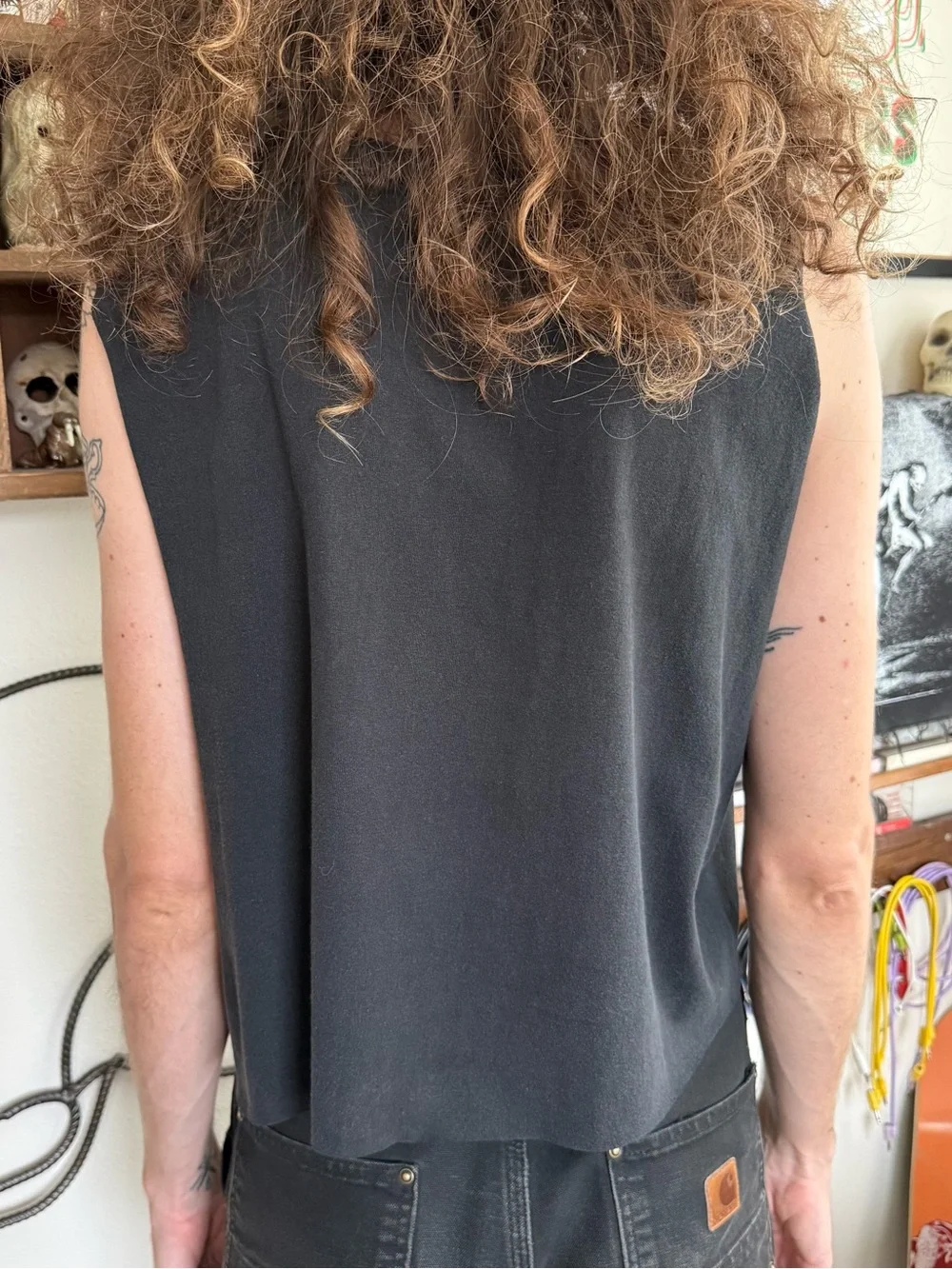 Obey Cropped Boxy Fire Dolphin Black Graphic Muscle Tee ~ Size XL